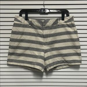 Liz Claiborne cream and black striped womens Shorts